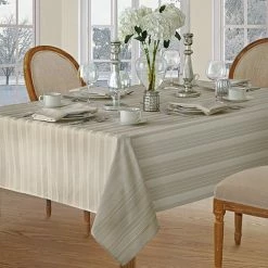 Brand new ⭐ Kitchen & Dining Elrene Denley Stripe Tablecloth 🌟
